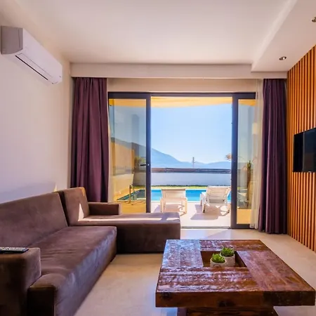 Fethiye'de Muhafazakar 2+1 Luks Villa *